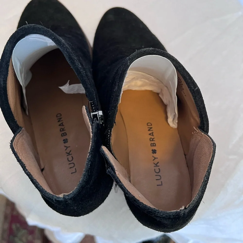 Lucky Brand Black Leather Ankle Boots size 6 1/2. - Picture 5 of 9